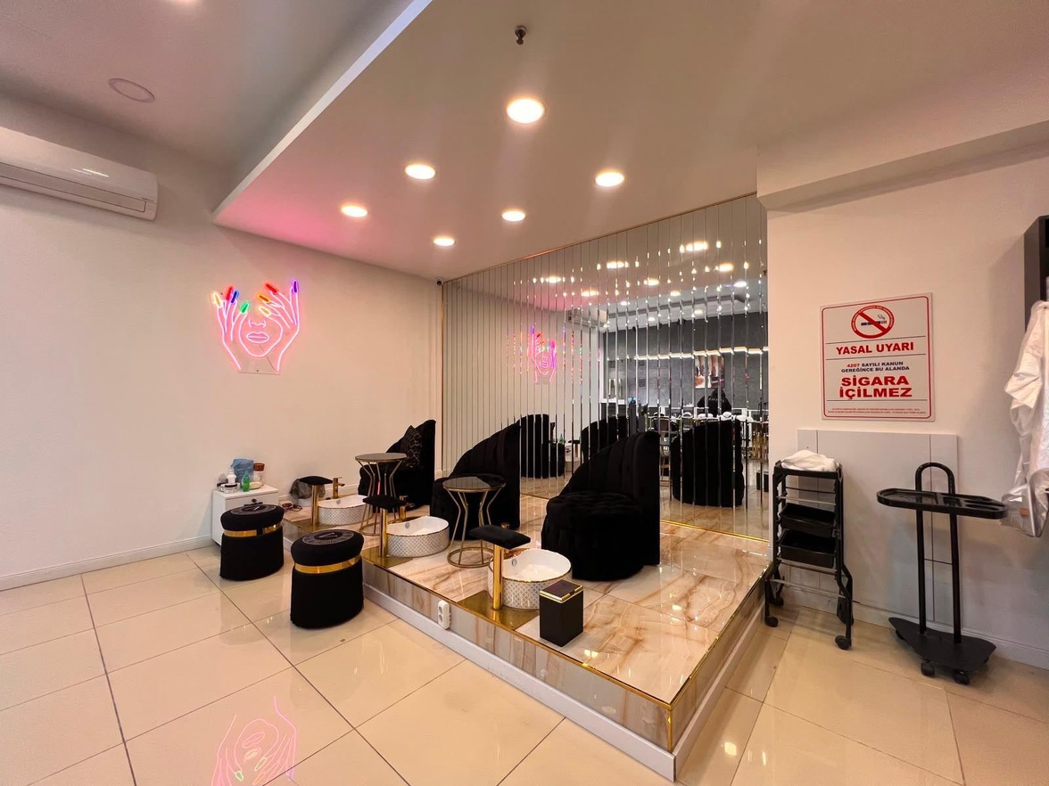 Zari nail house galeri 3