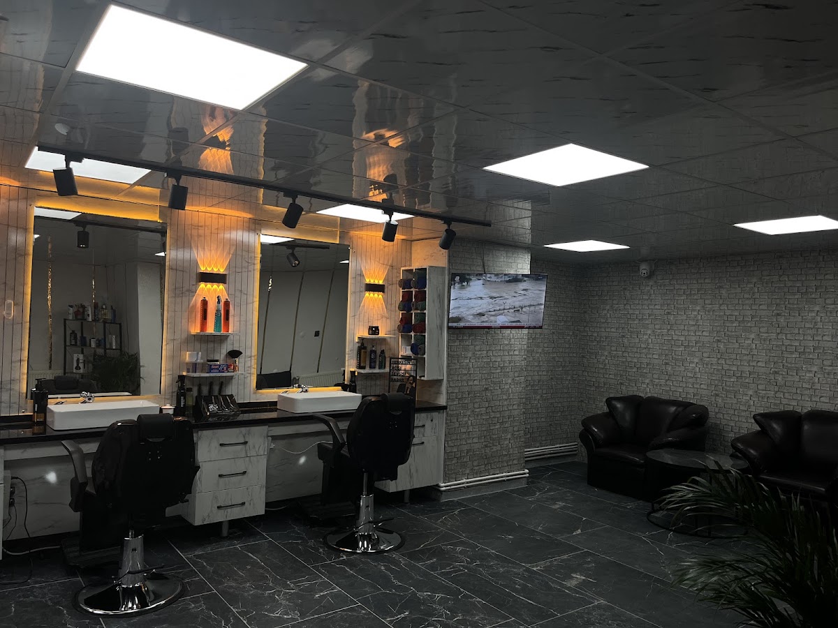 Ahmet Tunç Barber's Club galeri 3