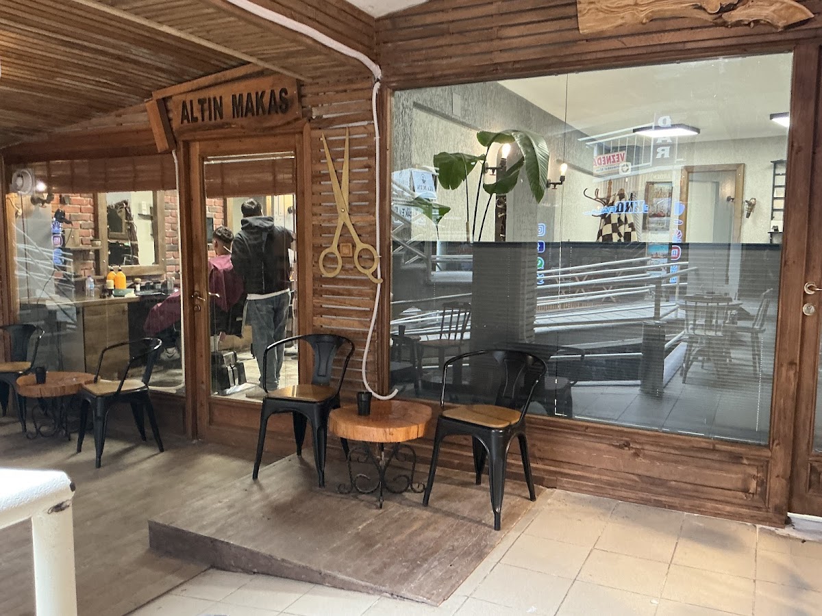 ALTINMAKAS KUAFÖR VE CİLT BAKIM SALONU galeri 1
