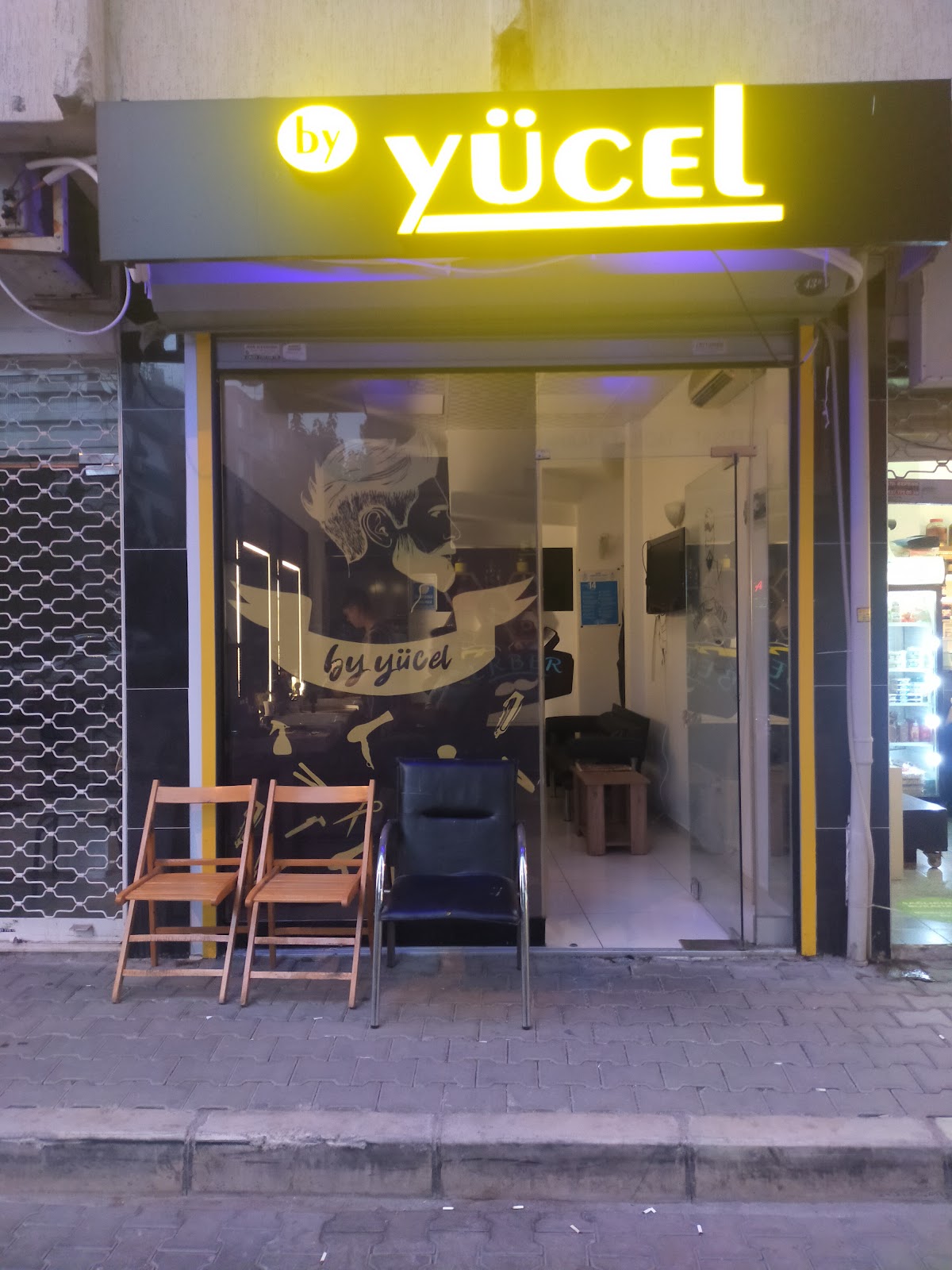 By yücel galeri 1